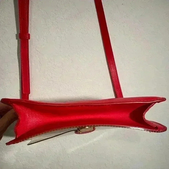 Marc By Marc Jacobs Clear Red Leather Perspex Crossbody Bag Adjustable Strap - Picture 9 of 10